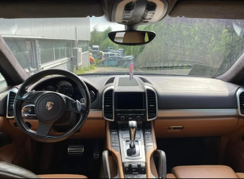 Porsche Cayenne TURBO, снимка 9 - Автомобили и джипове - 52395678
