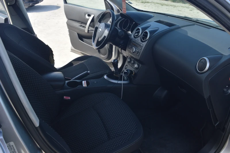 Nissan Qashqai 1.5 dci, снимка 7 - Автомобили и джипове - 52356026