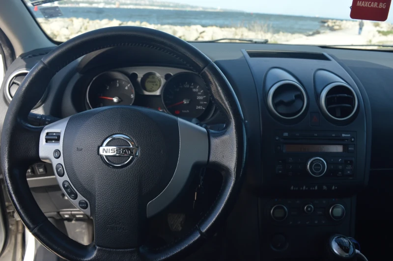 Nissan Qashqai 1.5 dci, снимка 6 - Автомобили и джипове - 52356026