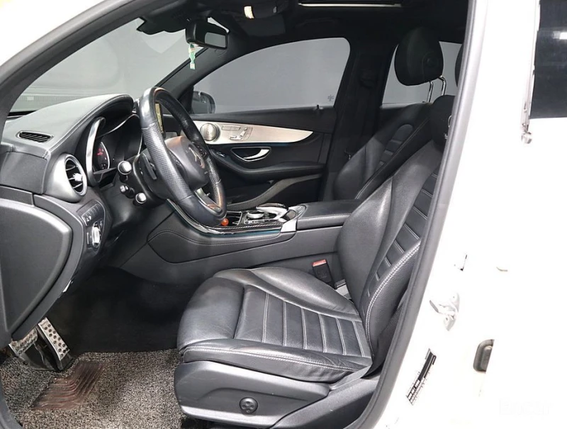 Mercedes-Benz GLC 220, снимка 9 - Автомобили и джипове - 52819482