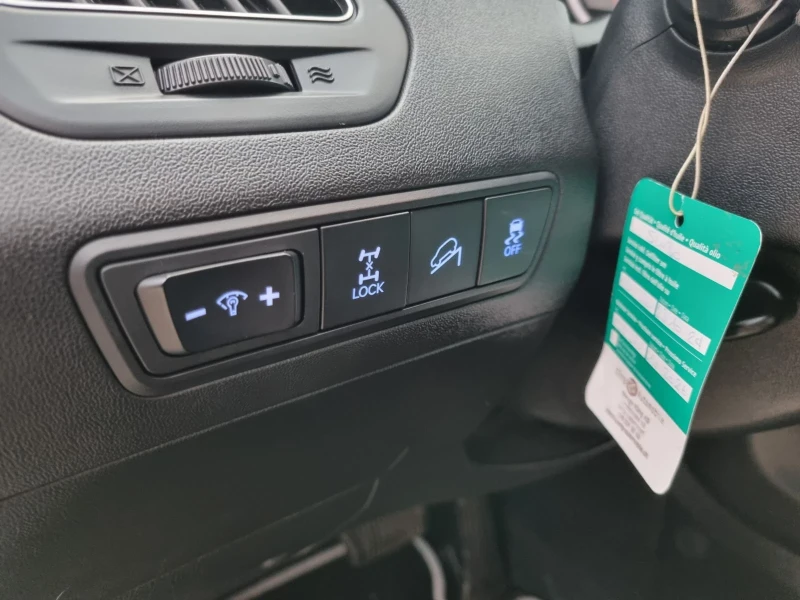 Hyundai IX35 2.0i Бензин ШВЕЙЦАРИЯ, снимка 14 - Автомобили и джипове - 52942744