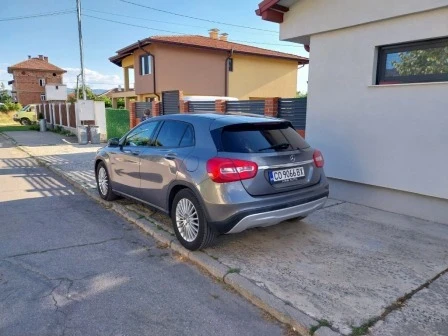 Mercedes-Benz GLA 200, снимка 4 - Автомобили и джипове - 52514275