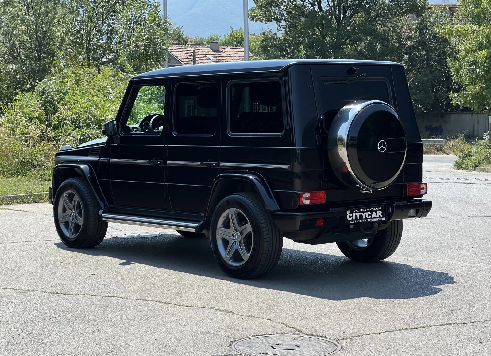 Mercedes-Benz G 350 d/ AMG/ 4-MATIC/ EXCLUSIV/ H&K/ DISTRONIC/ CAMERA/ - изображение 4