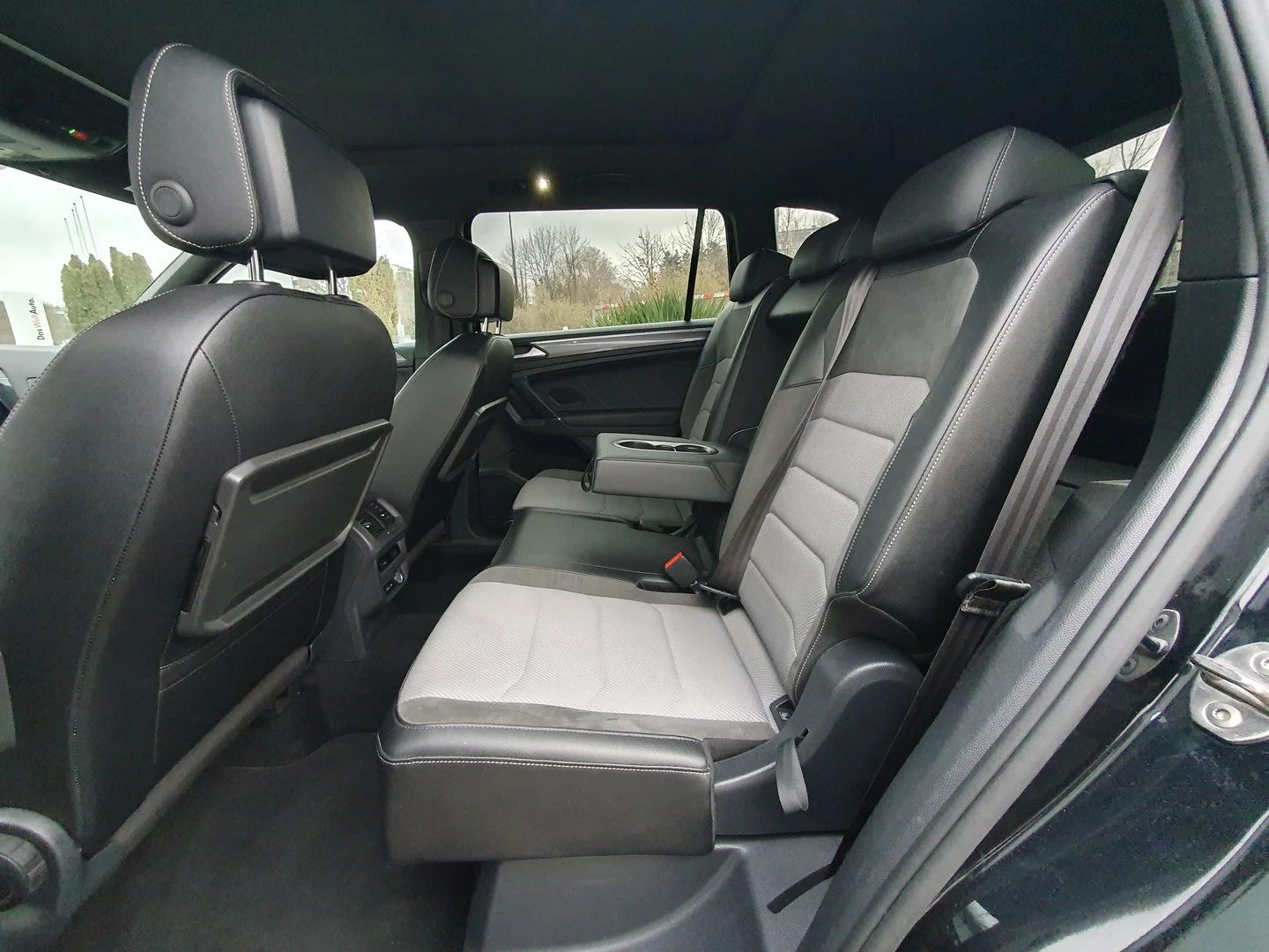VW Tiguan LWB Highline 2.0TSI 4MOTION BMT - изображение 5