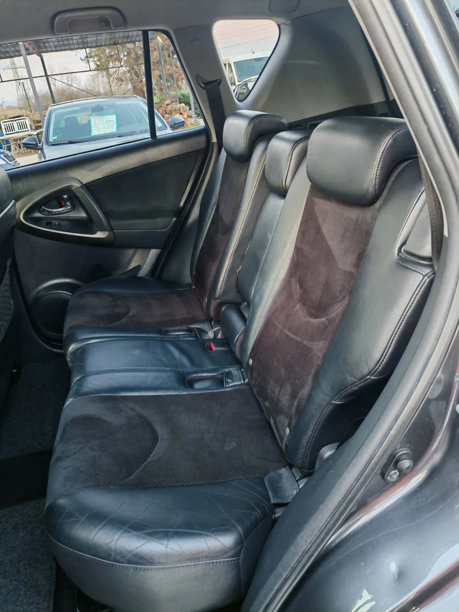 Toyota Rav4 2.2, 150к.с.4х4, ТОП , снимка 8 - Автомобили и джипове - 53739238