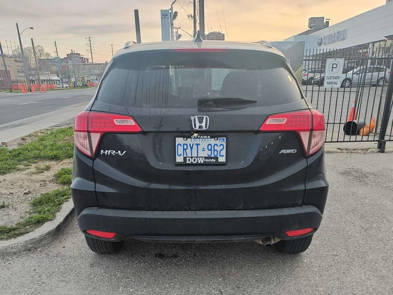 Honda Hr-v * EX L Navi * 2 КЛЮЧА* PANO* KEYLESS* ПОДГРЕВ* , снимка 4 - Автомобили и джипове - 54425390