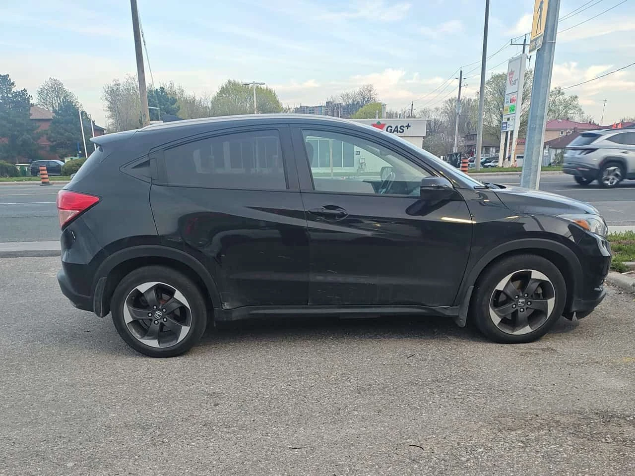 Honda Hr-v * EX L Navi * 2 КЛЮЧА* PANO* KEYLESS* ПОДГРЕВ* , снимка 3 - Автомобили и джипове - 54425390