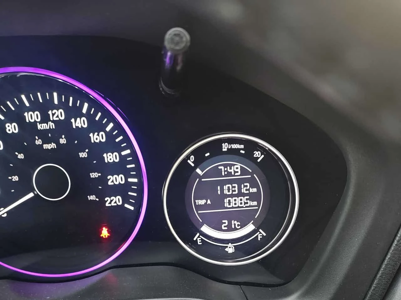 Honda Hr-v * EX L Navi * 2 КЛЮЧА* PANO* KEYLESS* ПОДГРЕВ* , снимка 8 - Автомобили и джипове - 54425390