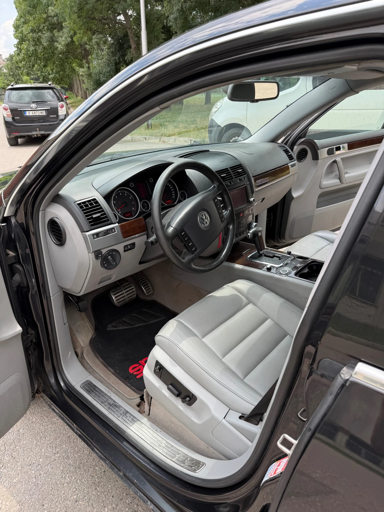 VW Touareg Газ , снимка 5 - Автомобили и джипове - 55058851