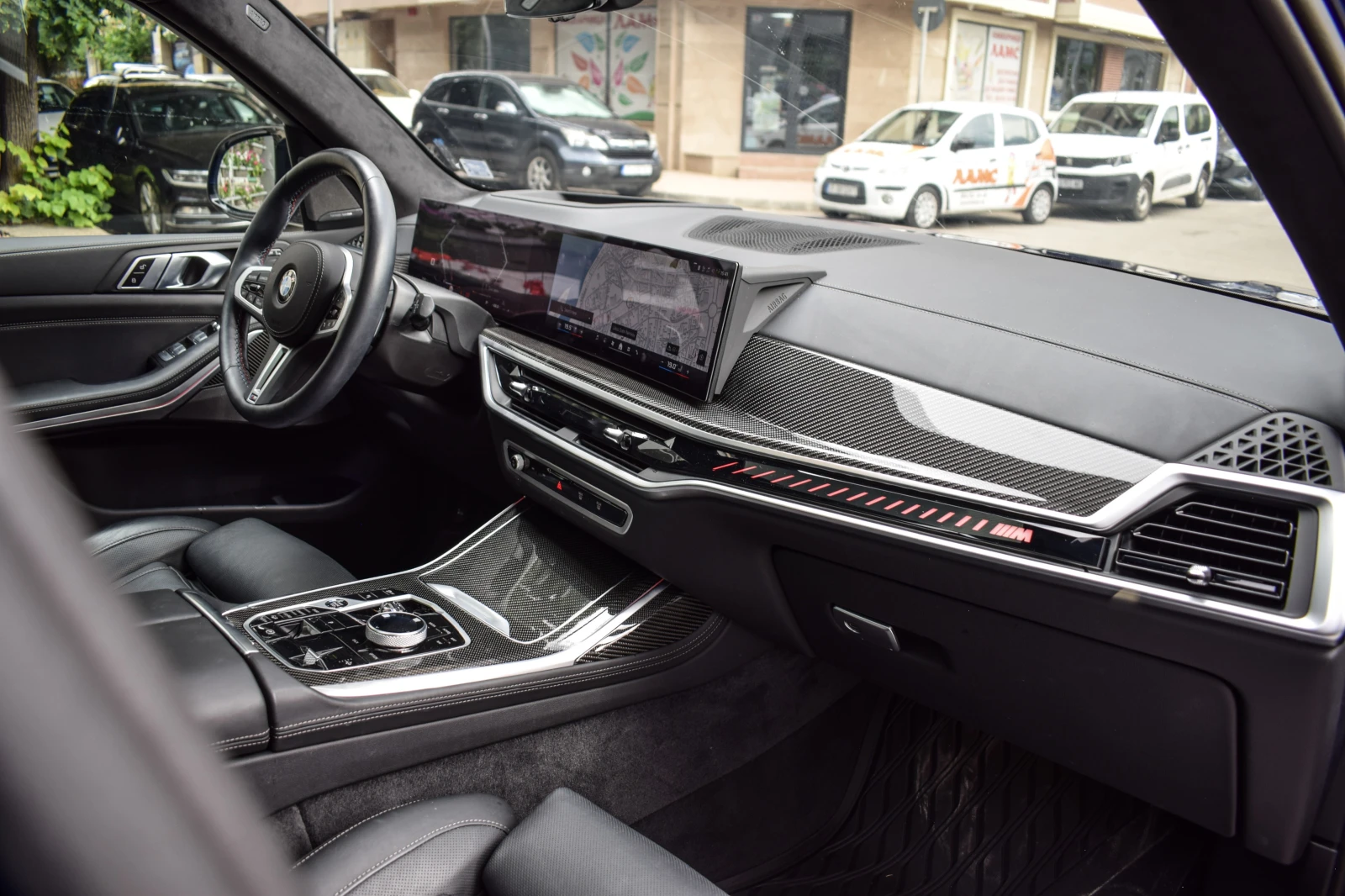 BMW X7 M60i 7-местен, снимка 9 - Автомобили и джипове - 55228990