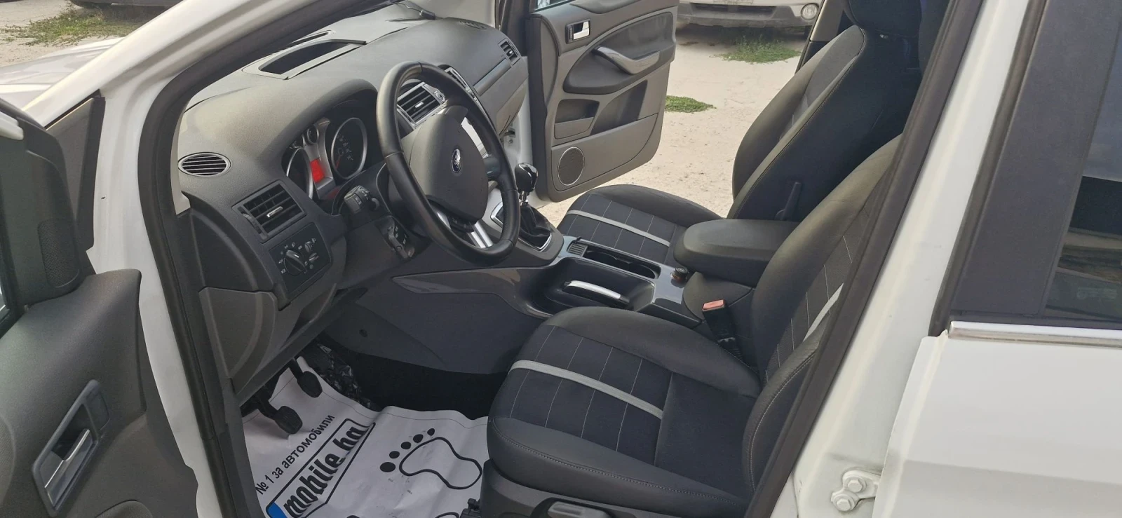 Ford Kuga 2.0dtci 136hp, снимка 12 - Автомобили и джипове - 55657211