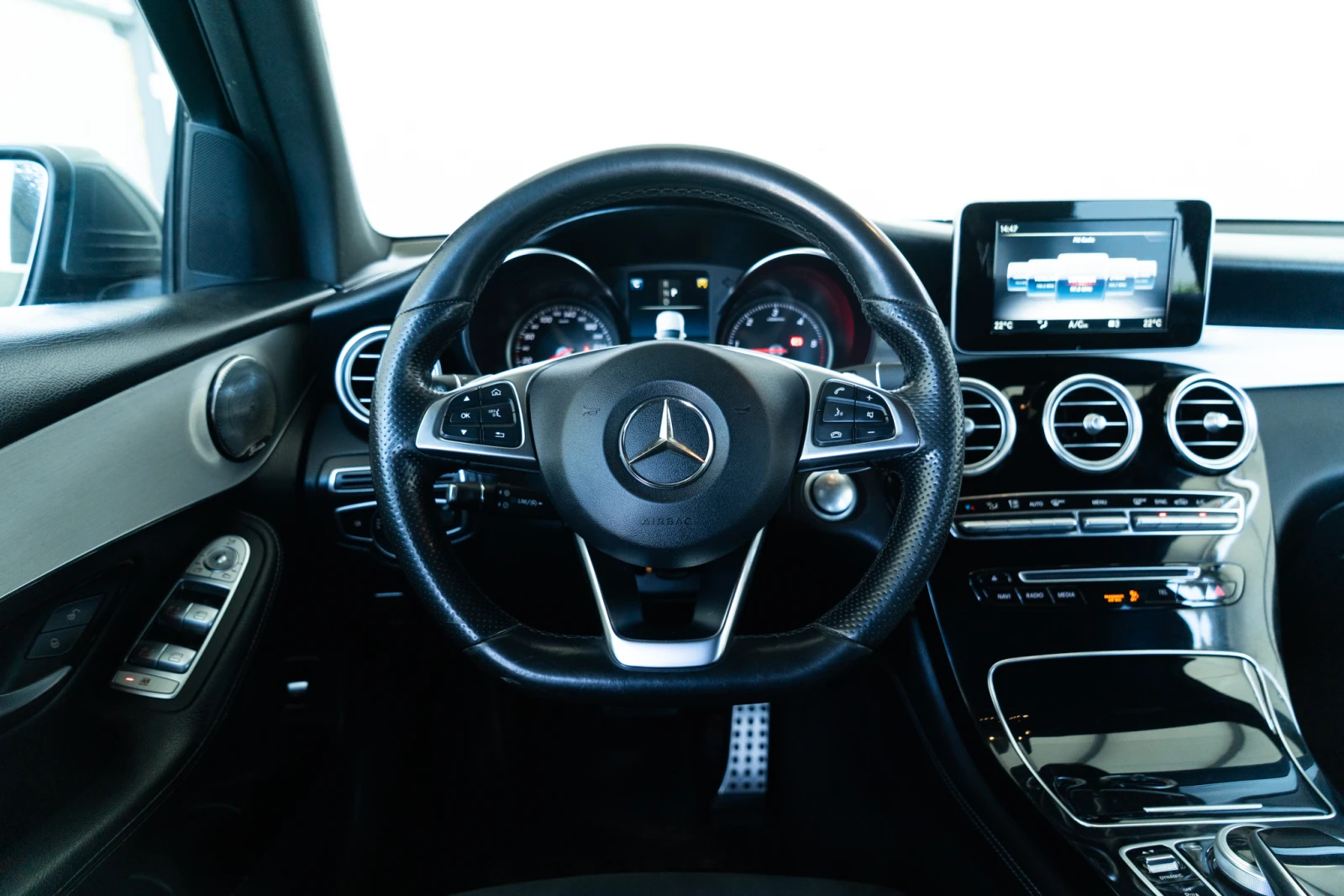 Mercedes-Benz GLC 220 D = 170HP = 4MATIC = TOP = ЛИЗИНГ = ГАРАНЦИЯ, снимка 9 - Автомобили и джипове - 55920759