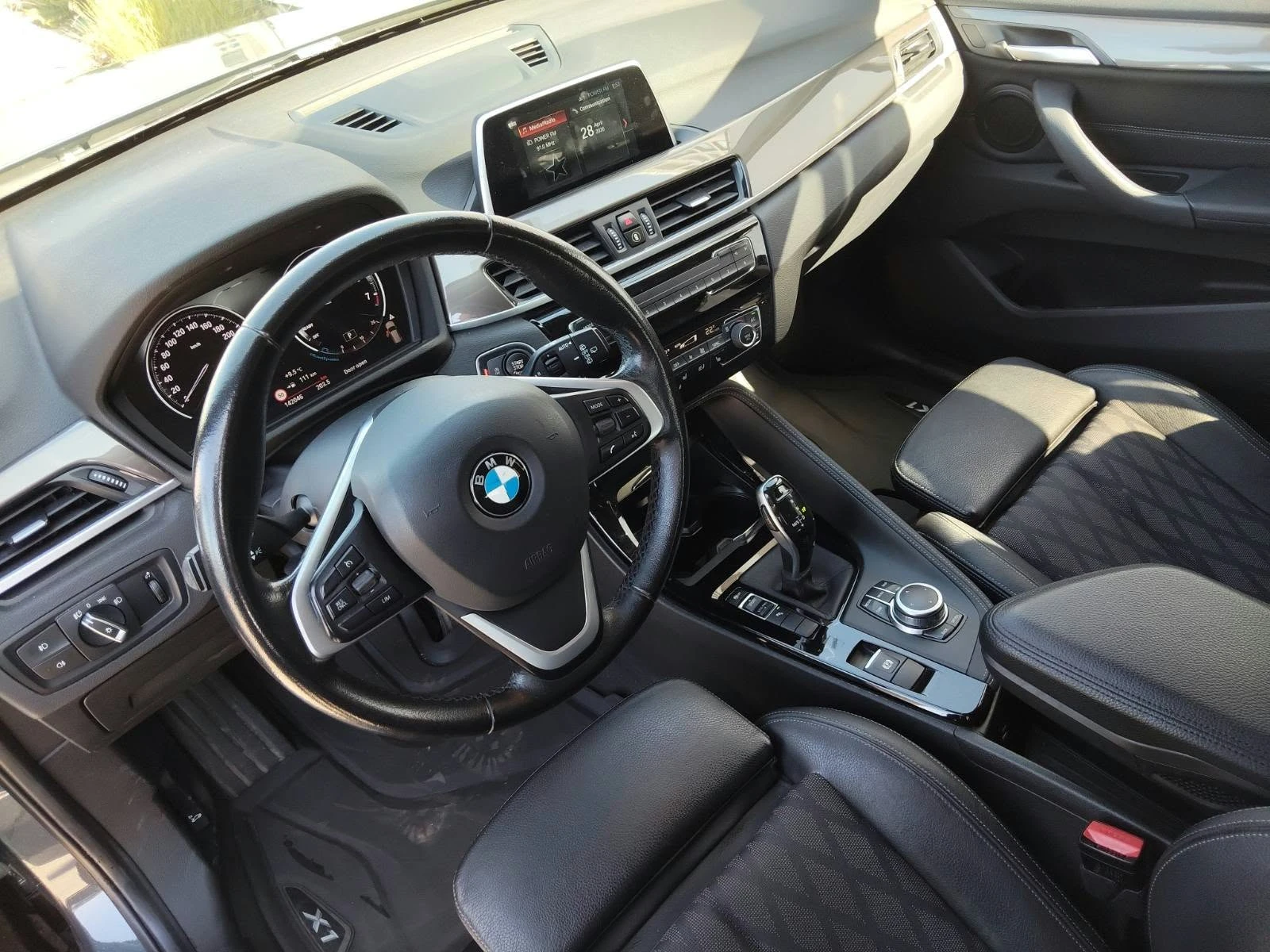 BMW X1 sDrive18i, снимка 3 - Автомобили и джипове - 56562680