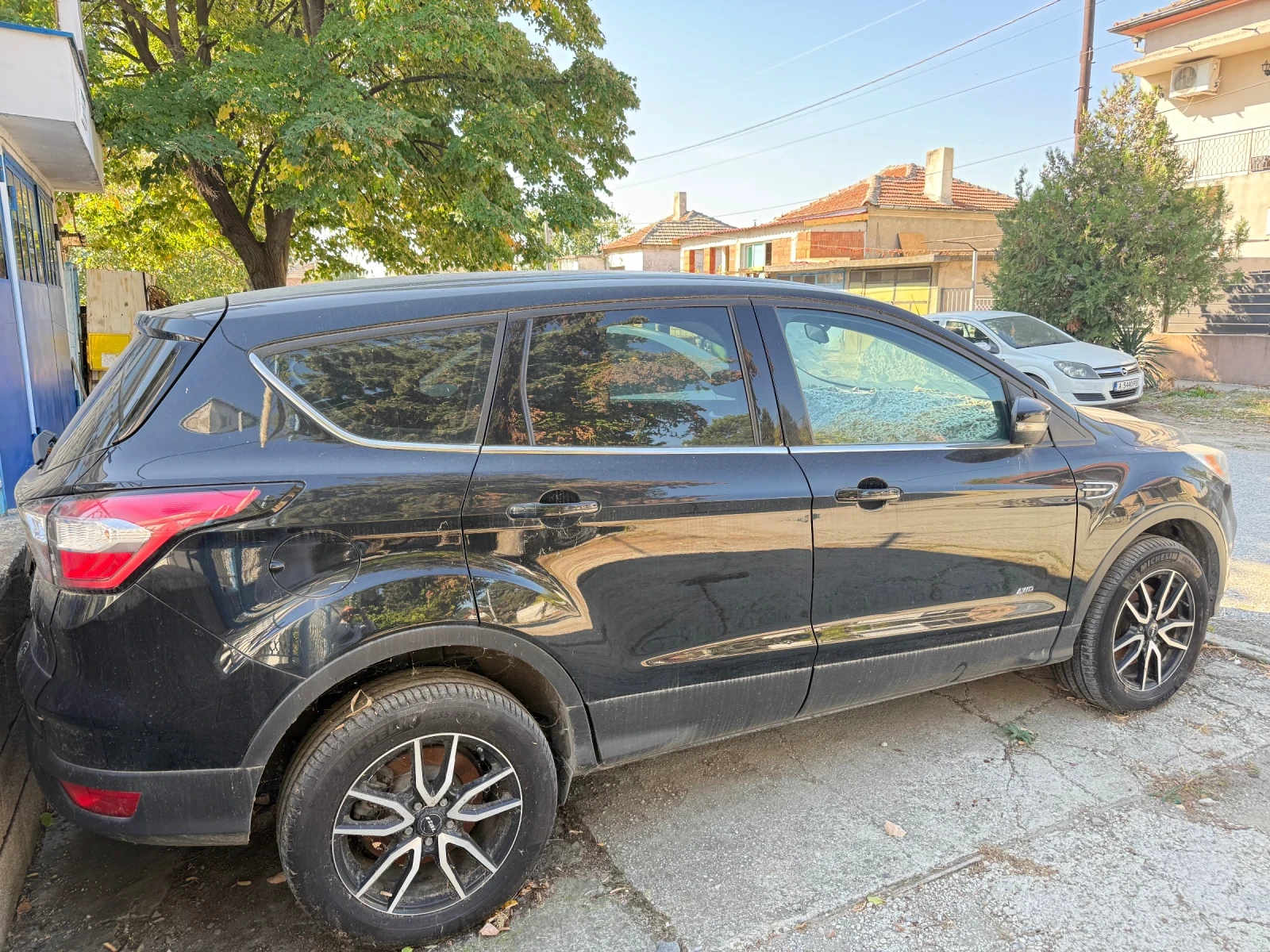 Ford Kuga, снимка 3 - Автомобили и джипове - 56749729