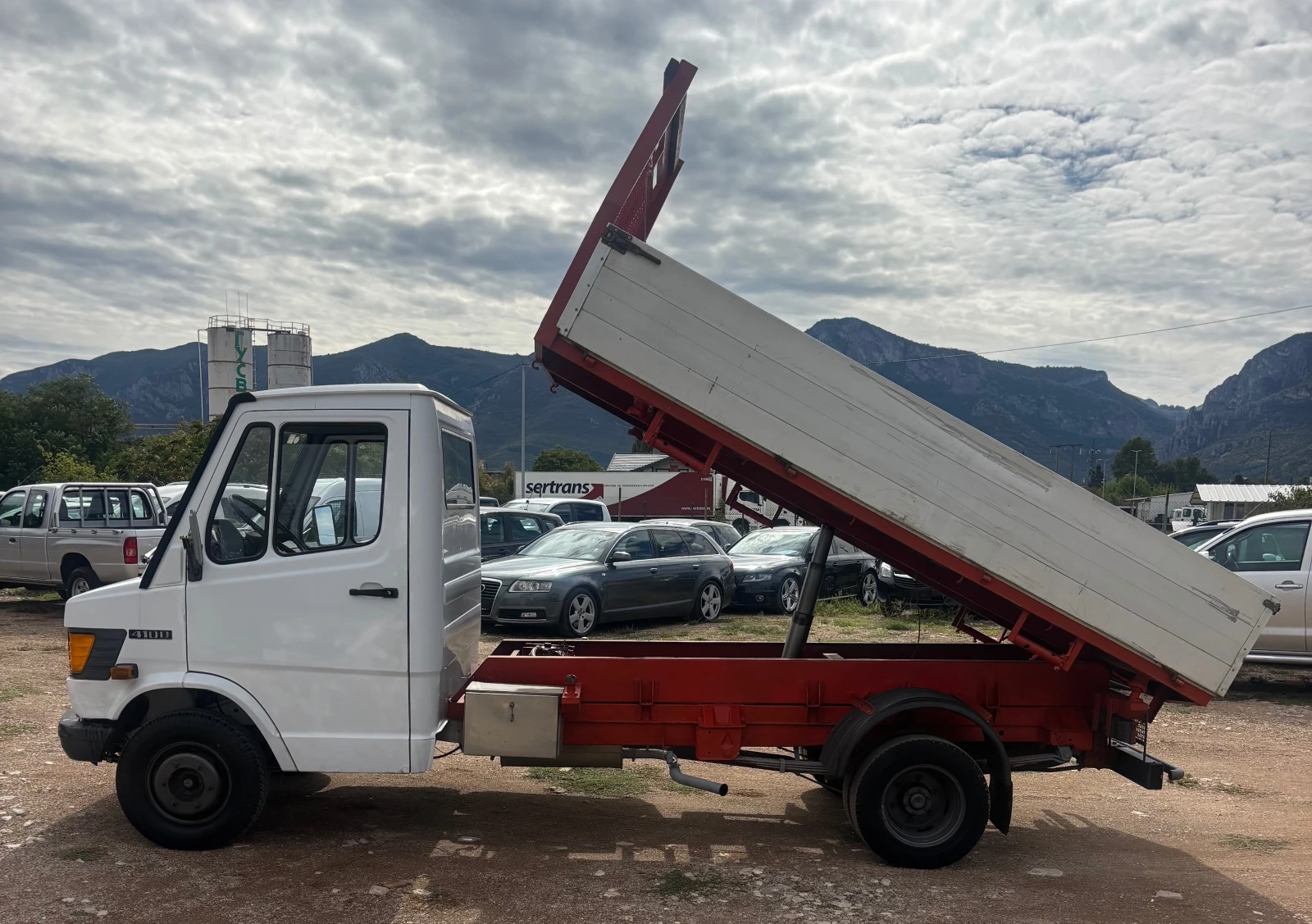 Mercedes-Benz 410 2.9 D - изображение 6