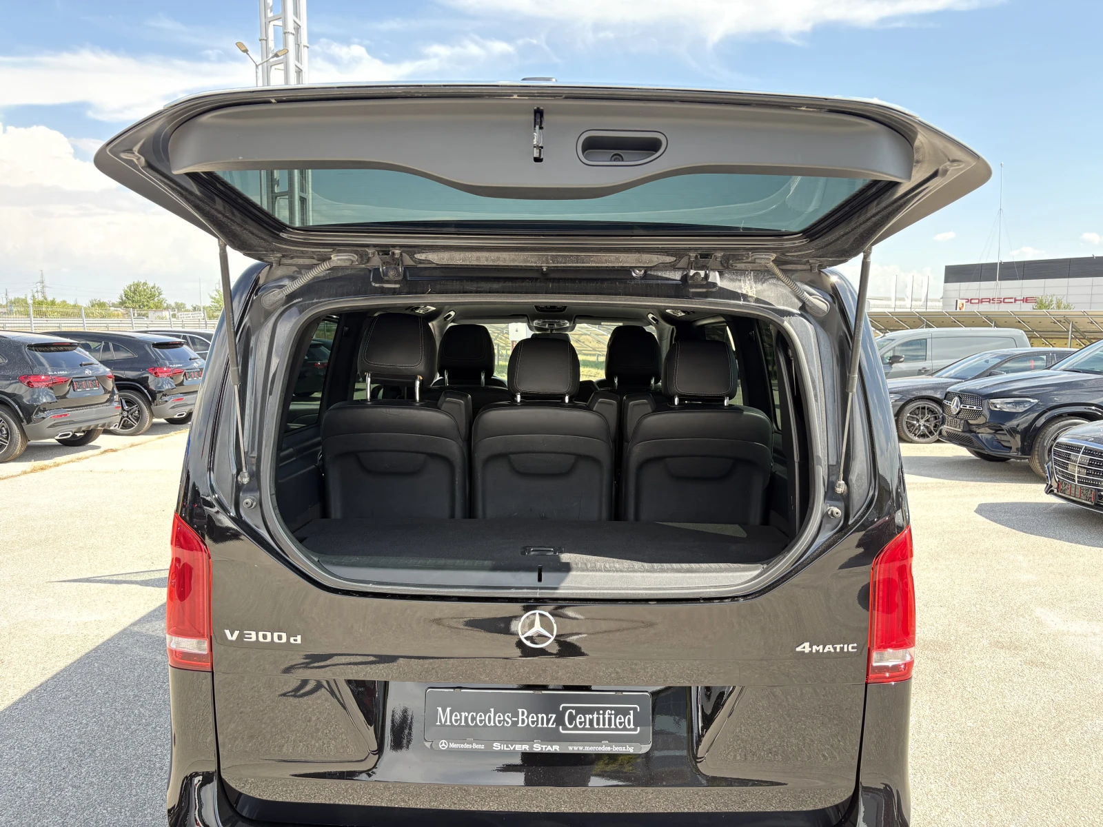 Mercedes-Benz V 300 d EXCLUSIVE 4MATIC, снимка 10 - Бусове и автобуси - 56093743