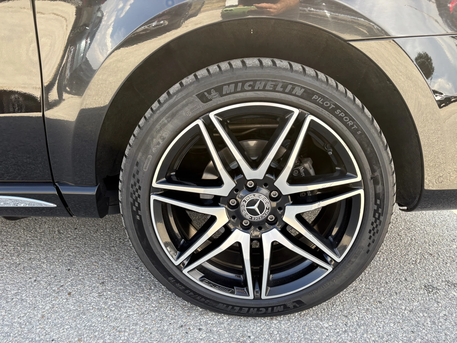 Mercedes-Benz V 300 d EXCLUSIVE 4MATIC, снимка 11 - Бусове и автобуси - 56093743