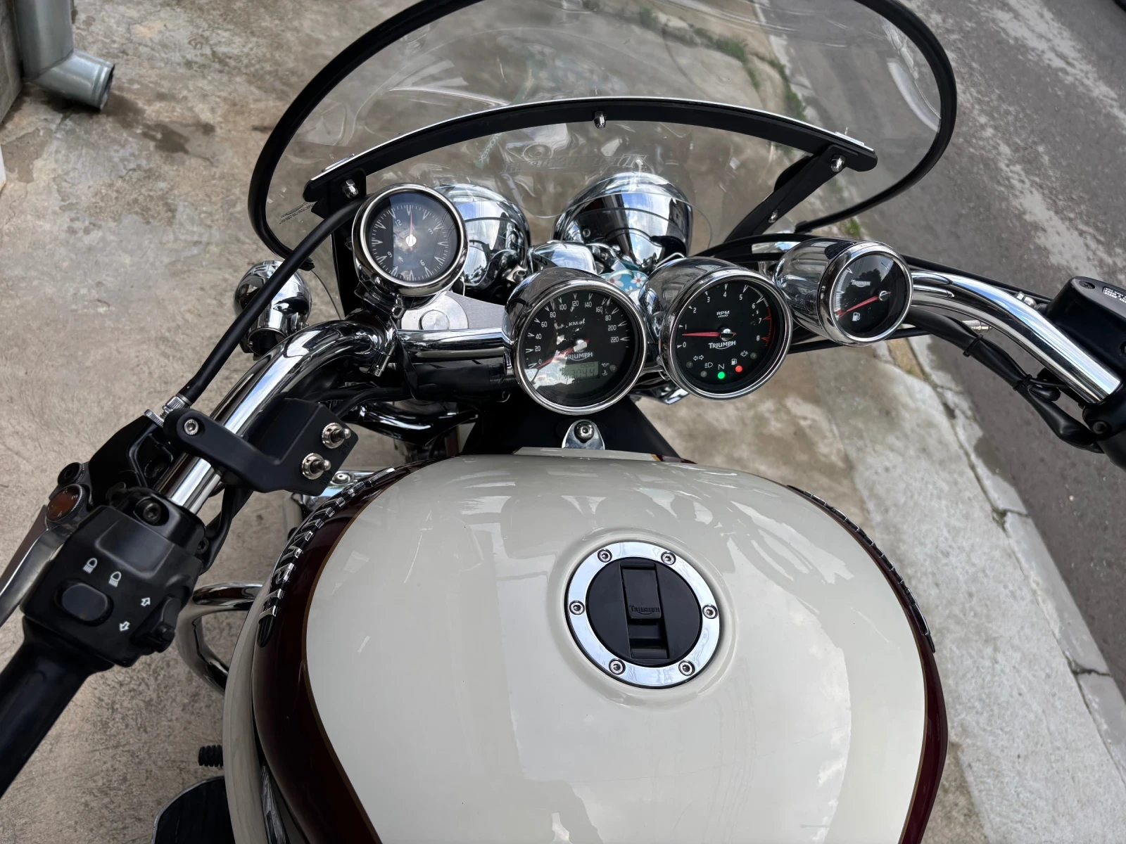 Triumph Rocket III 2006 без забележка, снимка 13 - Мотоциклети и мототехника - 54645702