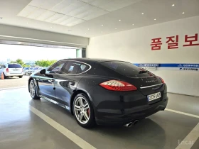 Porsche Panamera 4.8 S* PANO* КОЖА* ПОДГРЕВ* ОБДУХ* КАМЕРА* , снимка 6