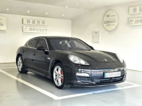 ������ Porsche Panamera