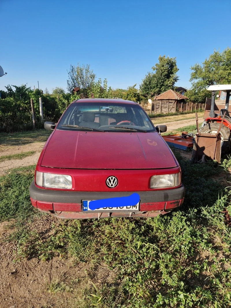 VW Passat, снимка 1 - Автомобили и джипове - 47412080