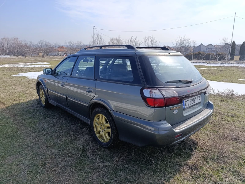 Subaru Outback 2.5i автоматик, снимка 1 - Автомобили и джипове - 48794826