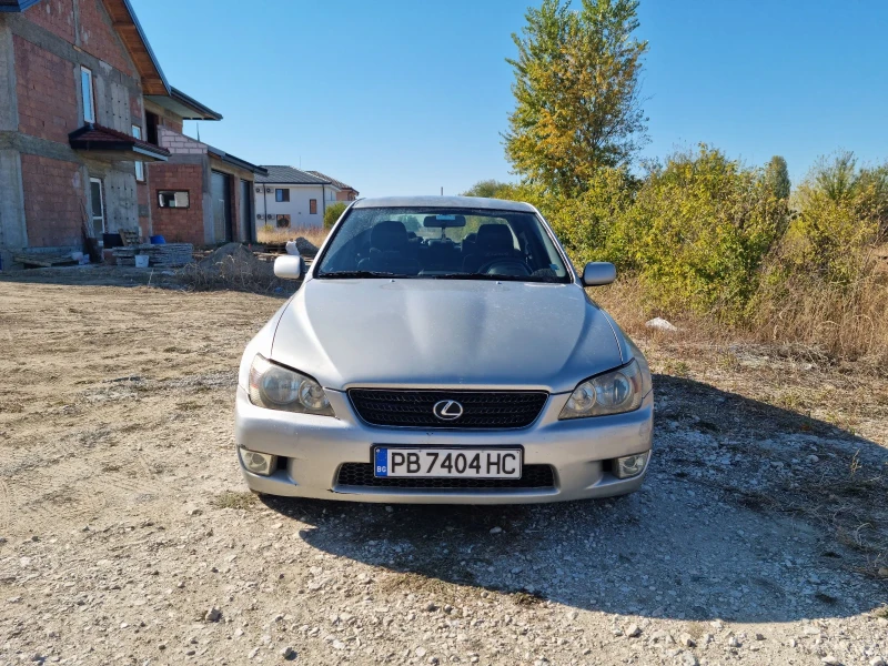 Lexus IS 200, снимка 2 - Автомобили и джипове - 47652172