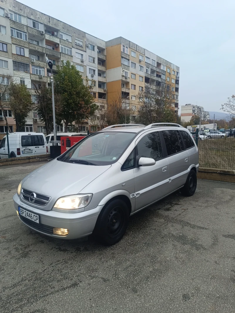 Opel Zafira 2.2DTI 7места, снимка 2 - Автомобили и джипове - 47987956