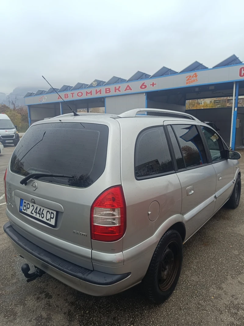 Opel Zafira 2.2DTI 7места, снимка 4 - Автомобили и джипове - 47987956