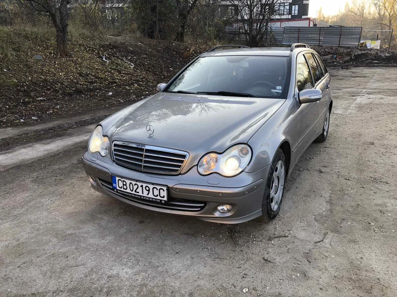 Mercedes-Benz C 220 FACELIFT ОМ646, снимка 10 - Автомобили и джипове - 48655170