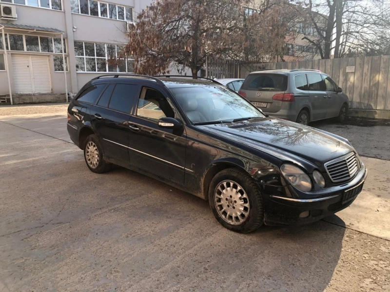 Mercedes-Benz E 320, снимка 2 - Автомобили и джипове - 49026103