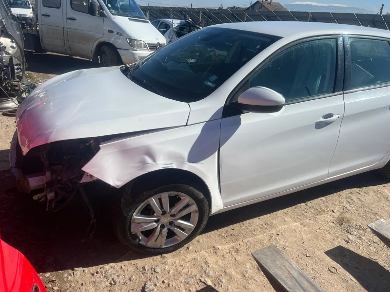 Peugeot 308 1.6BlueHDI, снимка 3 - Автомобили и джипове - 49392507