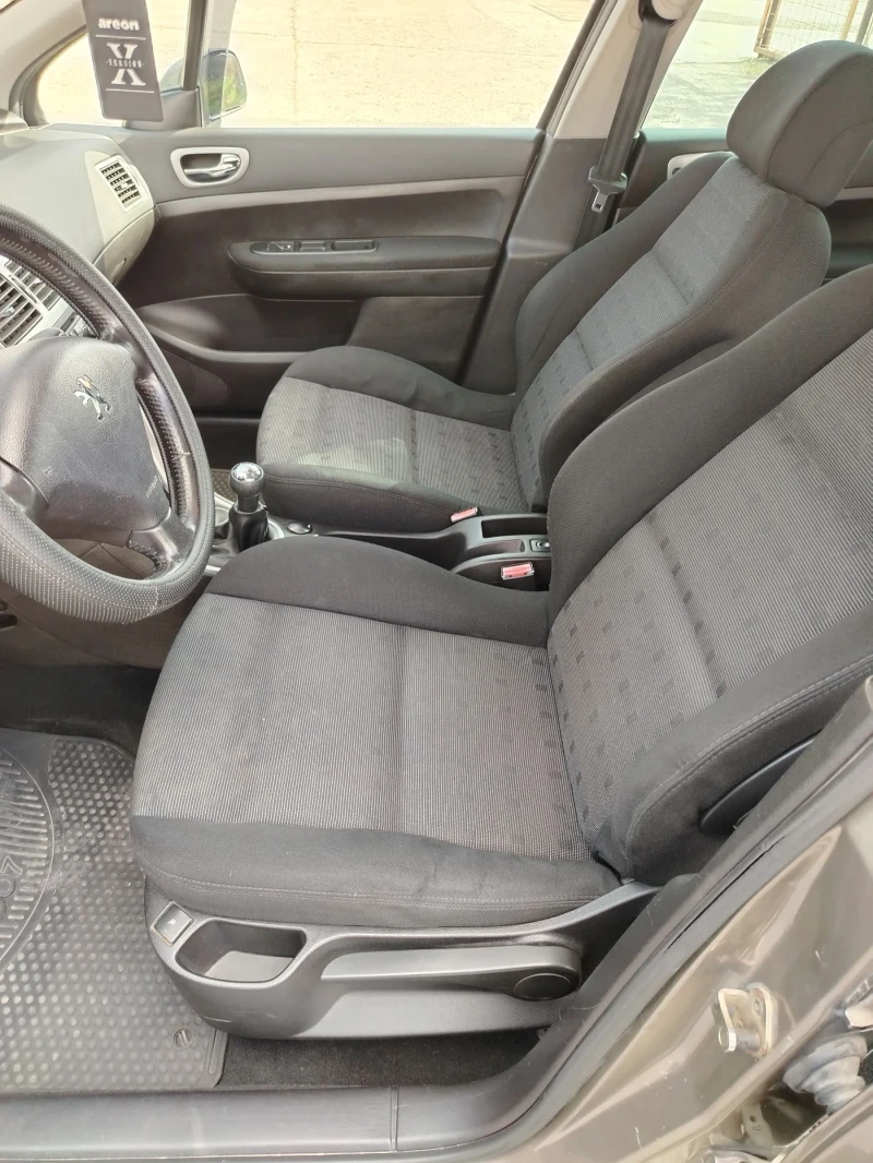 Peugeot 307 1.6HDI navi pdc, снимка 9 - Автомобили и джипове - 49519031