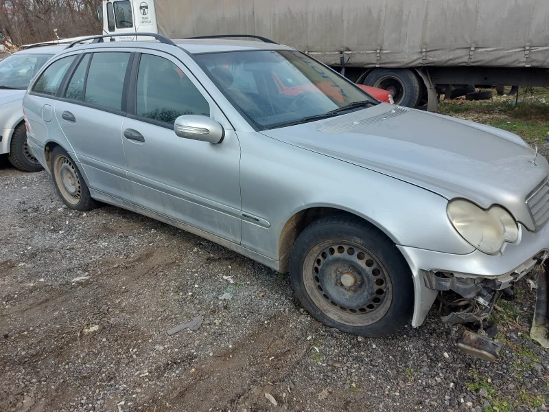 Mercedes-Benz C 220 W203, снимка 2 - Автомобили и джипове - 49553794