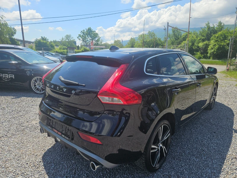 Volvo V40 2.0 D2/120k.c R design, снимка 4 - Автомобили и джипове - 50457028