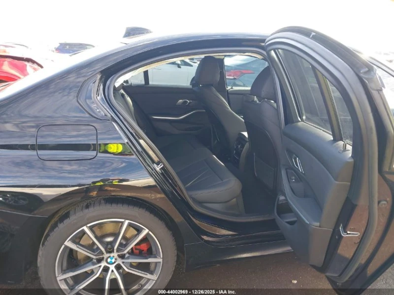 BMW 330 2l I, снимка 8 - Автомобили и джипове - 53395454