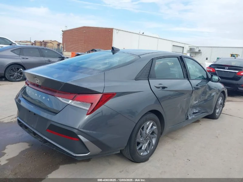Hyundai Elantra 2l Sel, снимка 4 - Автомобили и джипове - 53397319