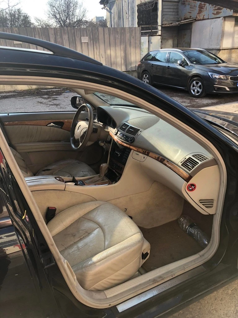 Mercedes-Benz E 320, снимка 7 - Автомобили и джипове - 49026103