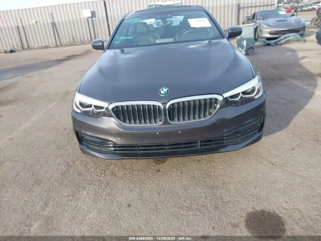 BMW 530 i , снимка 2 - Автомобили и джипове - 53010851