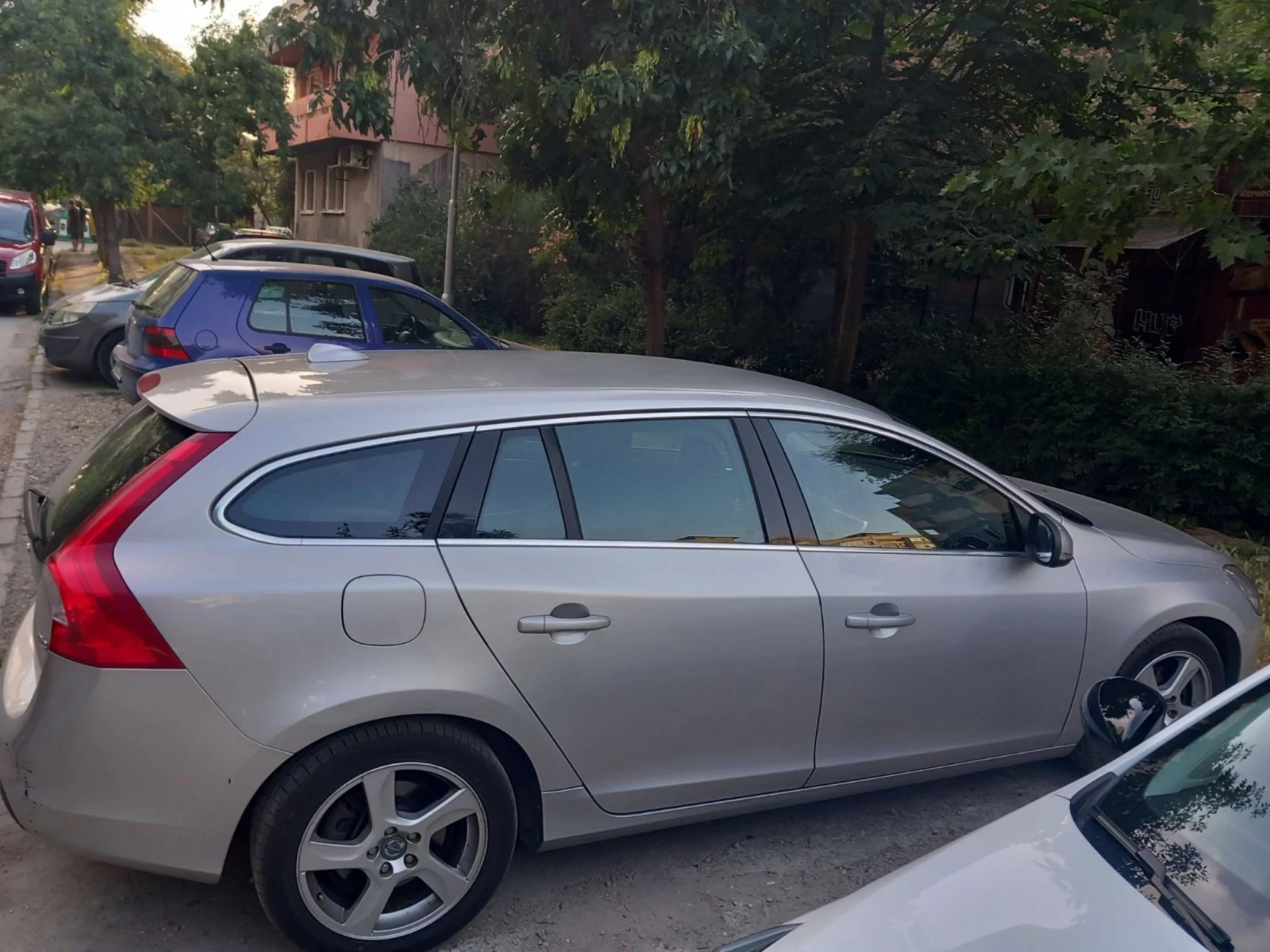 Volvo V60 2.0 D.  Т5  .163к.с - изображение 6