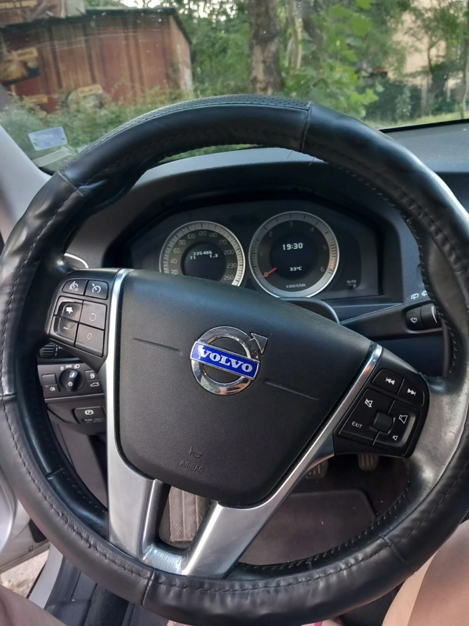 Volvo V60 2.0 D.  Т5  .163к.с - изображение 10