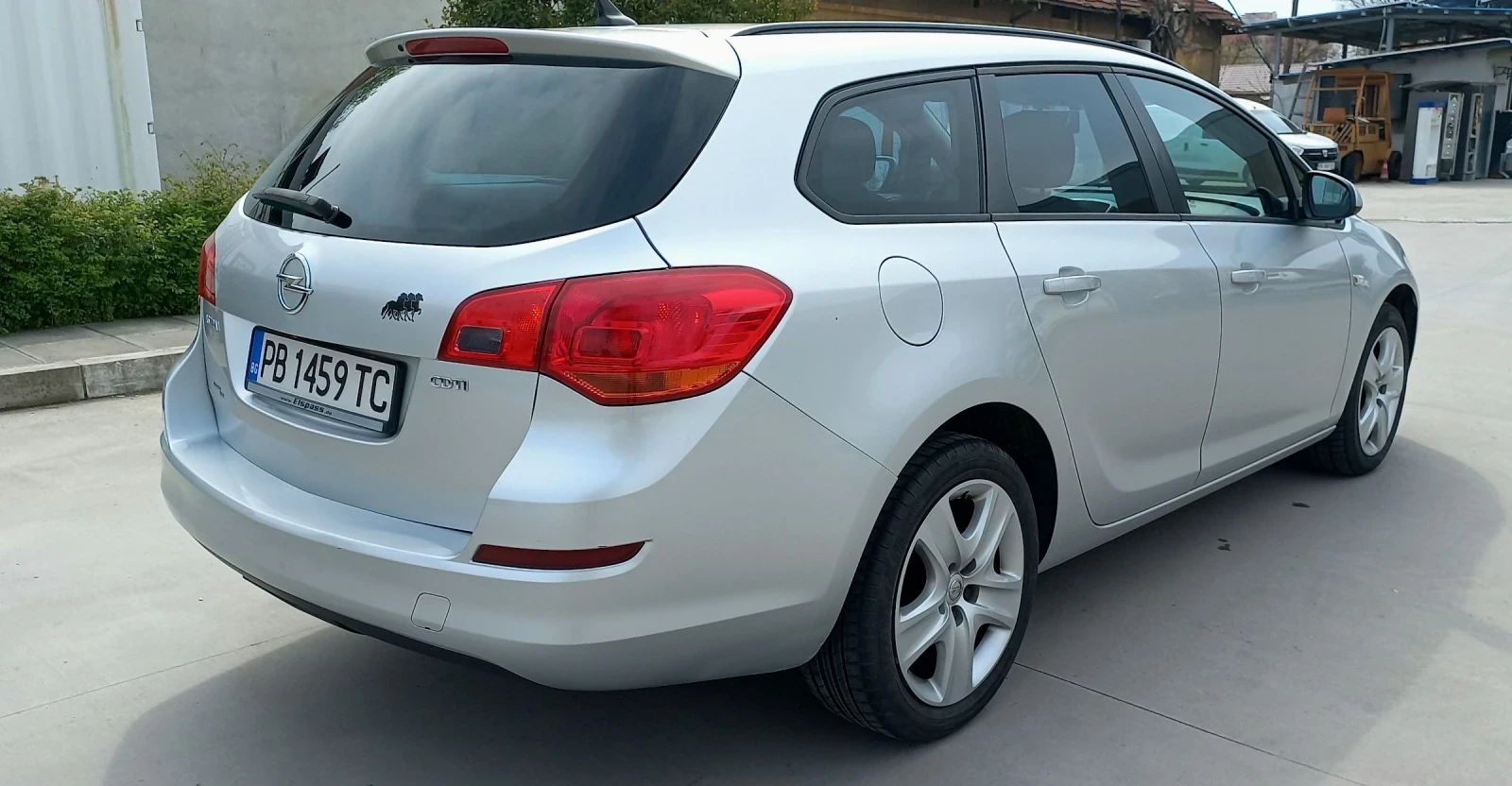 Opel Astra 1.7CDTI Navi - изображение 5