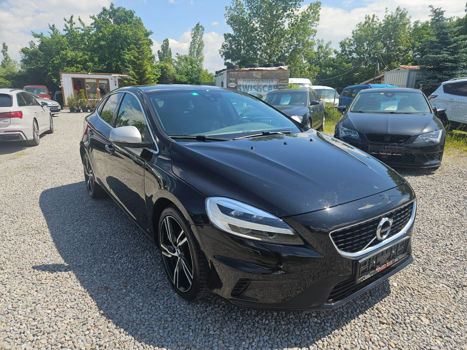 Volvo V40 2.0 D2/120k.c R design - изображение 2