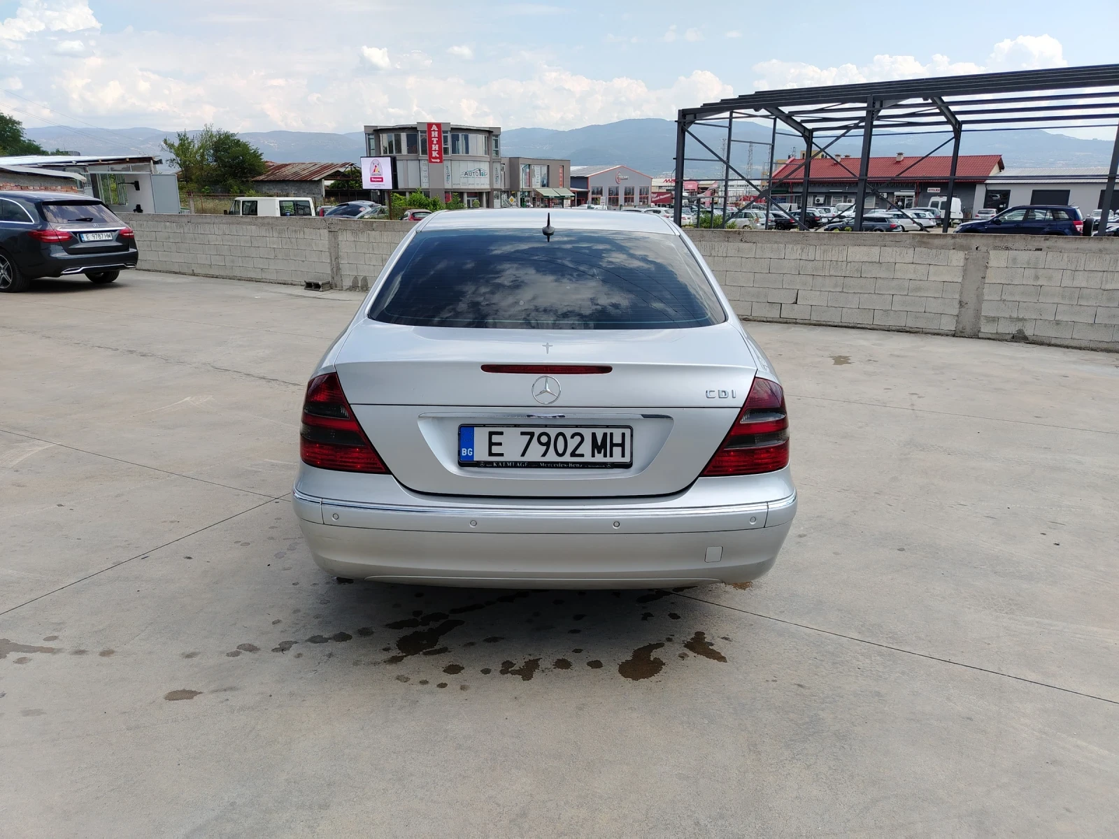 Mercedes-Benz E 270  - изображение 5