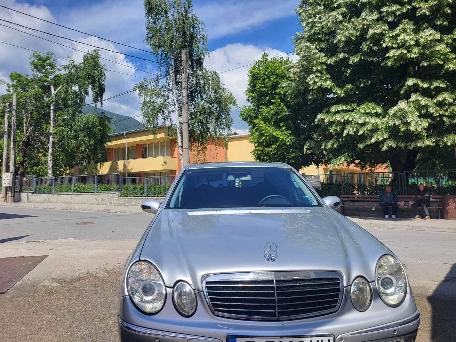Mercedes-Benz E 270  - изображение 2