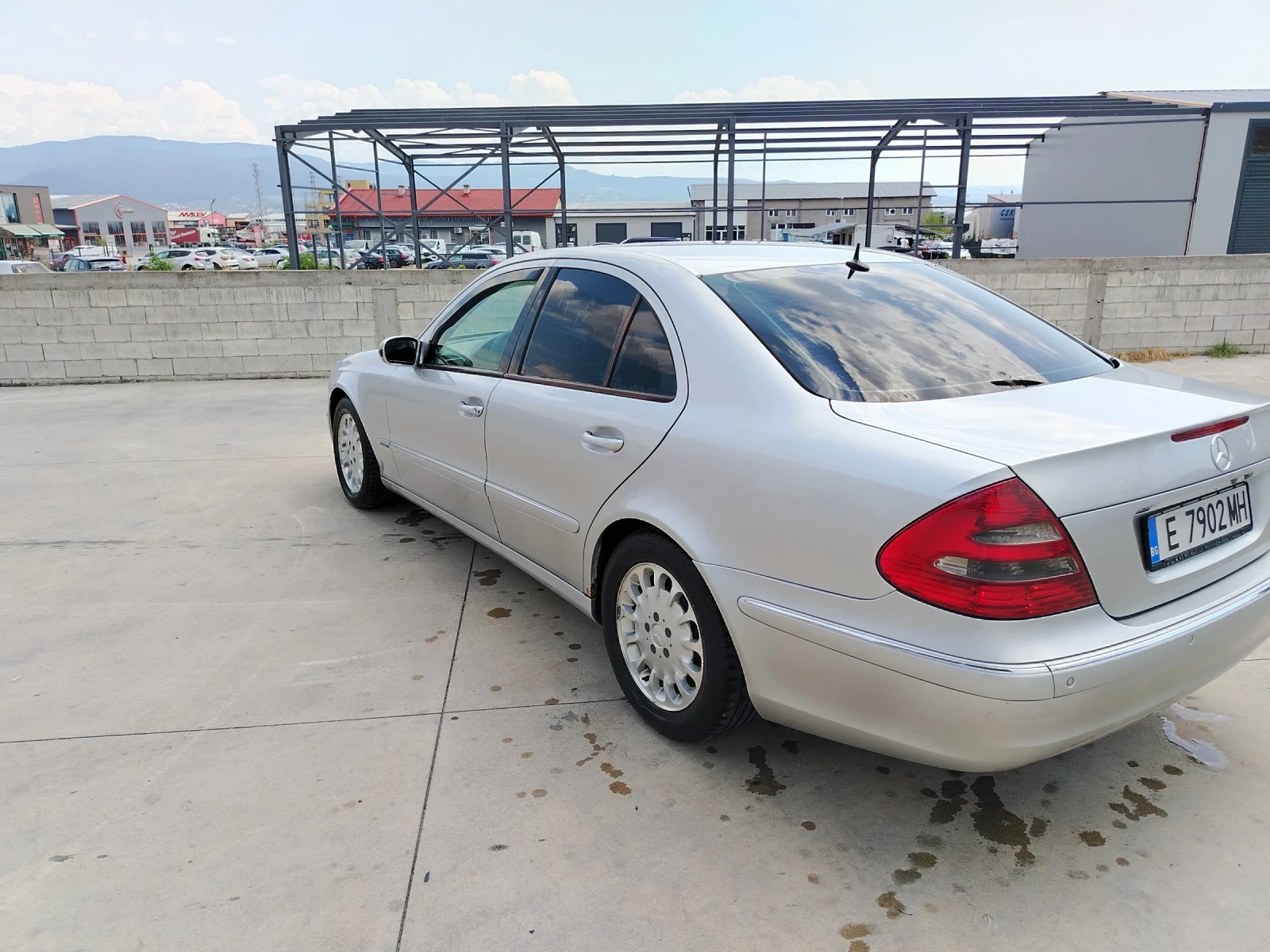 Mercedes-Benz E 270  - изображение 6