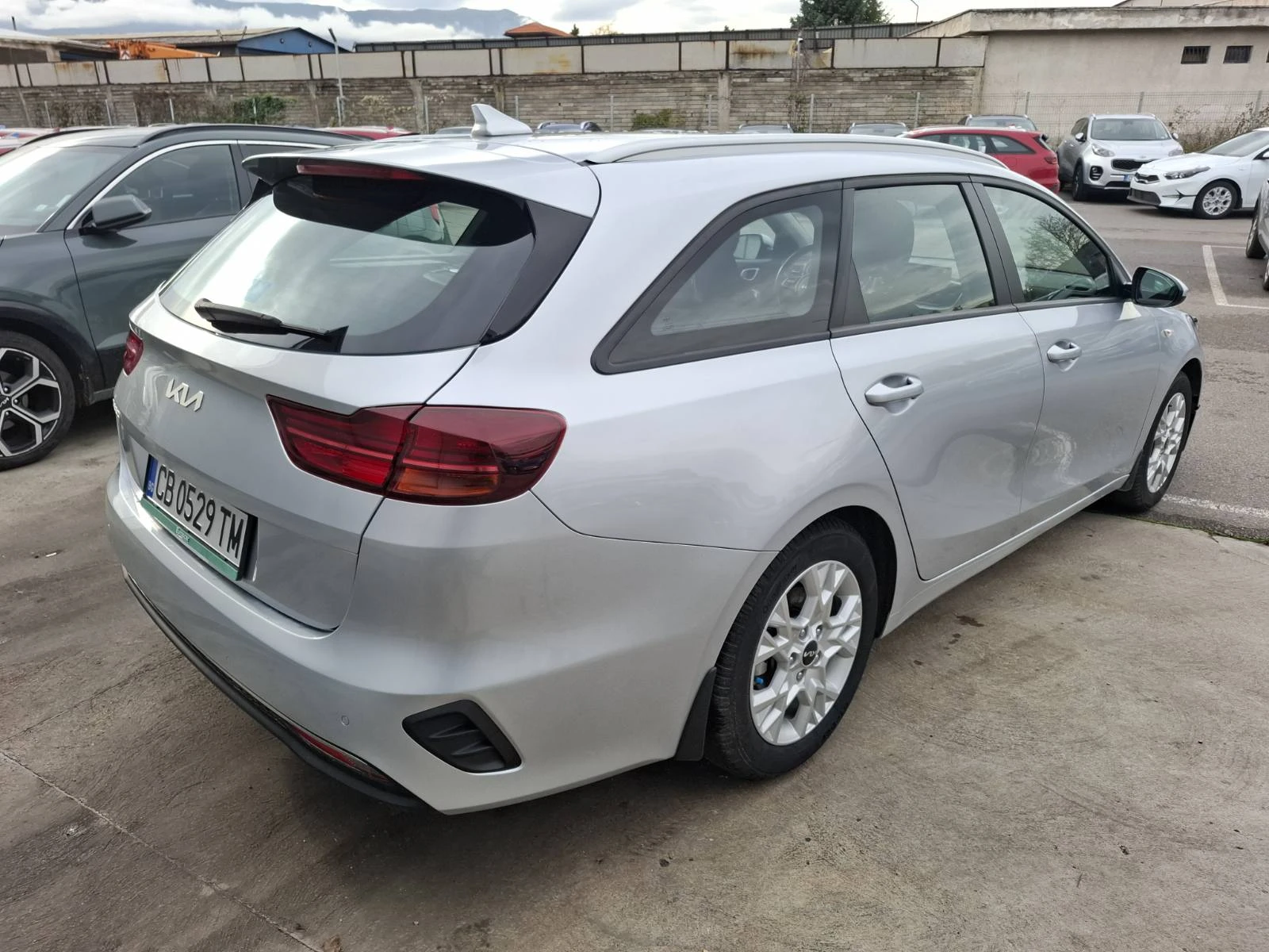 Kia Ceed 1.5 T-gdi Comfort SW  | Mobile.bg   4