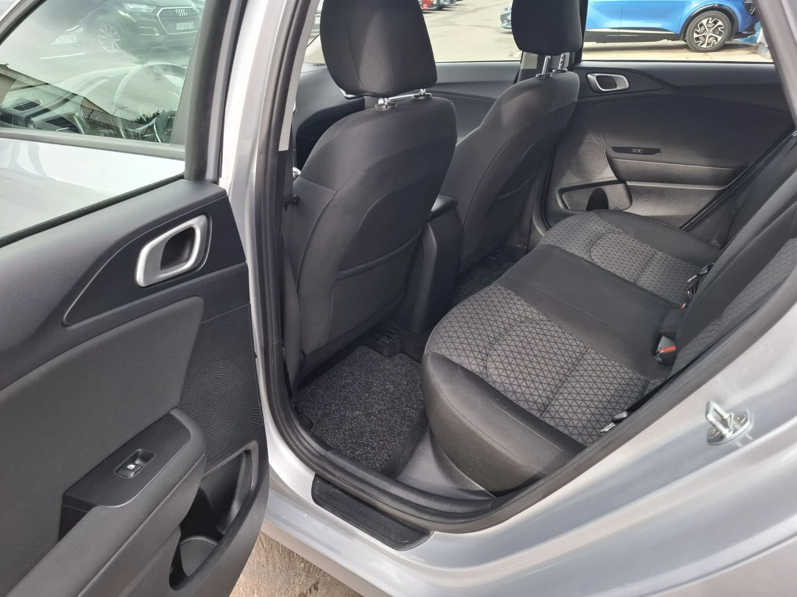 Kia Ceed 1.5 T-gdi Comfort SW  | Mobile.bg   7