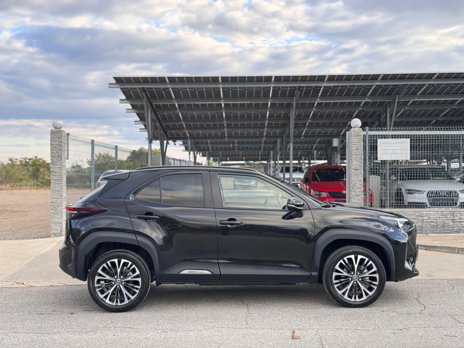 Toyota Yaris Cross Executive 1.5i Hybrid * 17хил.км* ГАРАНЦИЯ*  - изображение 6