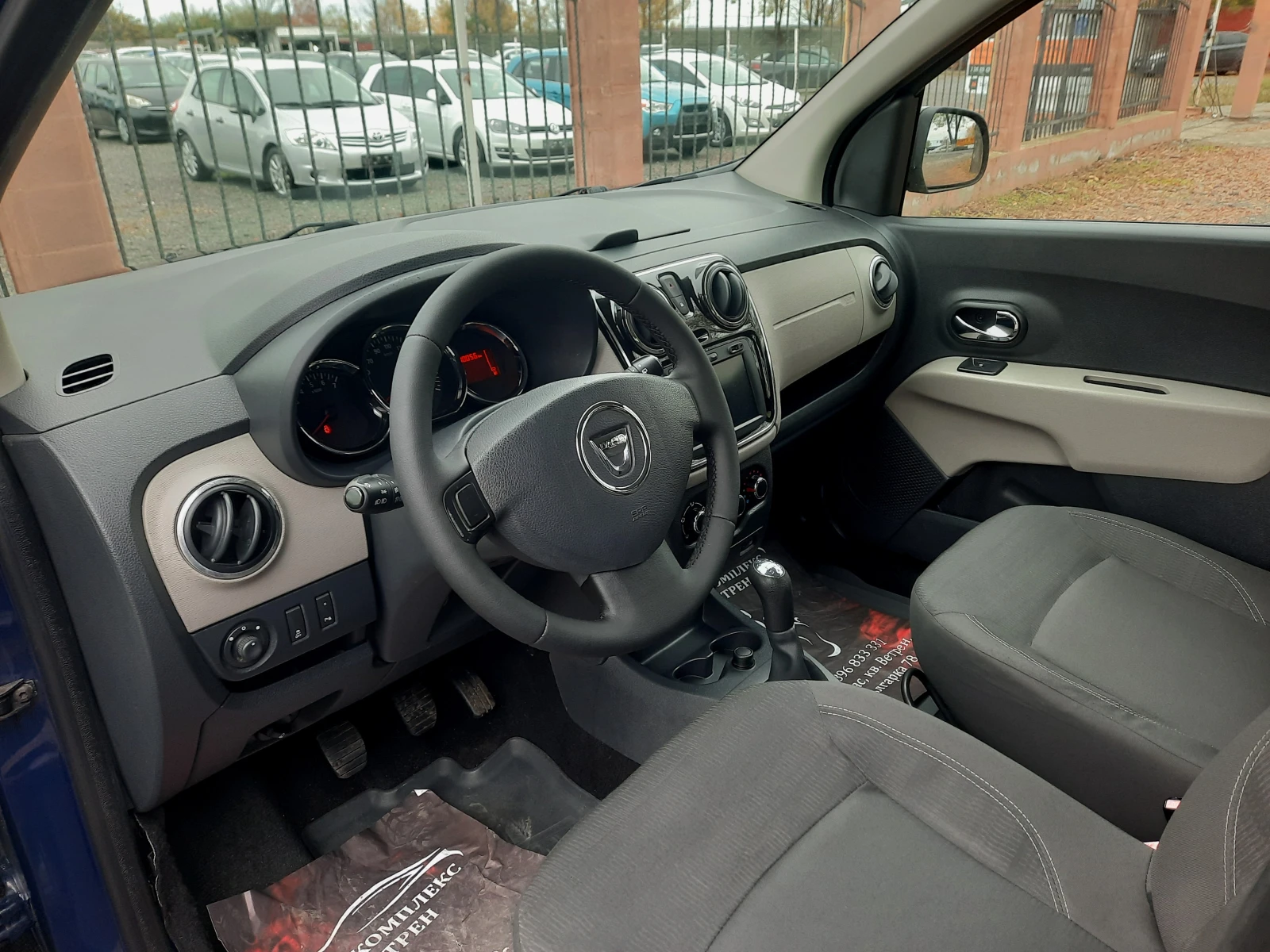 Dacia Lodgy 1.6i - изображение 7